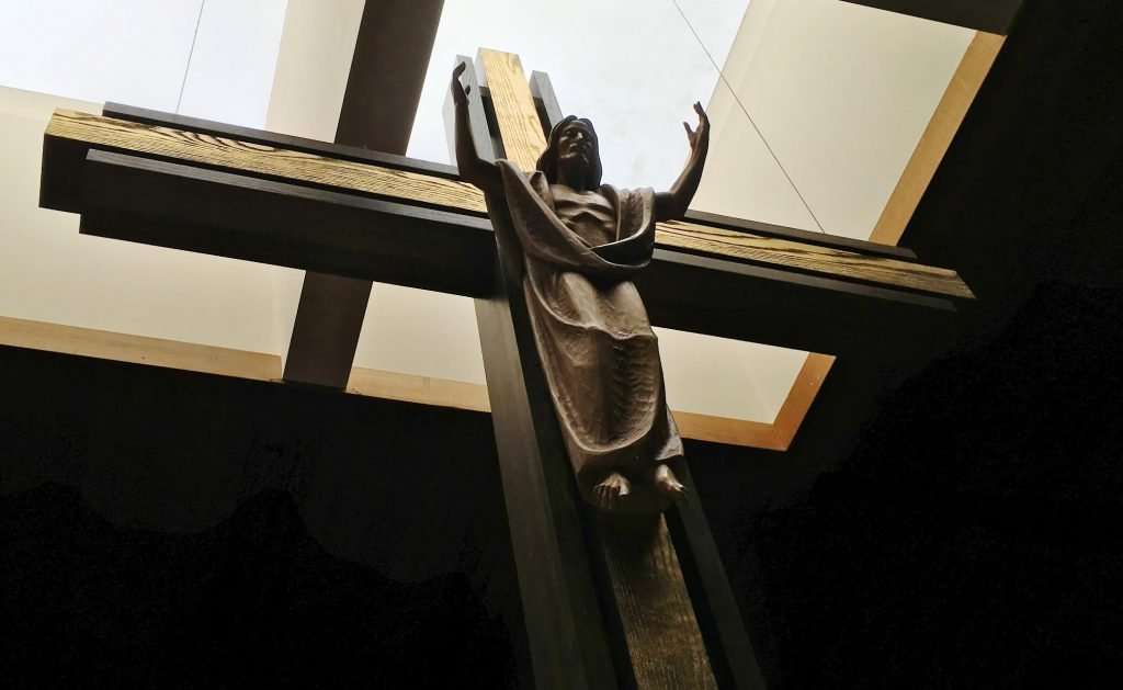 Cross of Risen Christ, Church of St. Matthew, St. Paul, Minnesota. This is unlike a traditional crucifix.