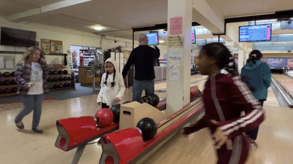 Bowling party COS Youth Choir 10