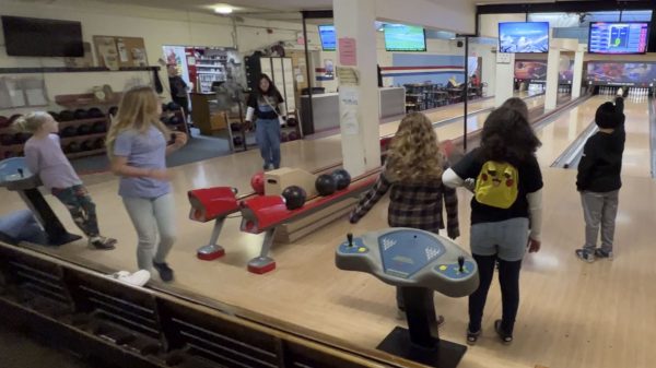 Bowling party COS Youth Choir 18