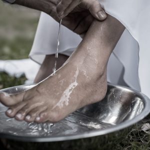 Washing of Feet, Holy Thursday. Credit: Samuel Lima at Pexels.